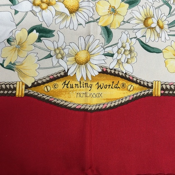 Vintage hunting world silk scarf - Picture 7 of 10